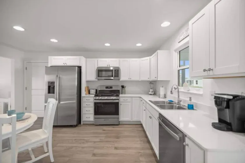 Large 3 bedroom with Golf Cart - Image 1