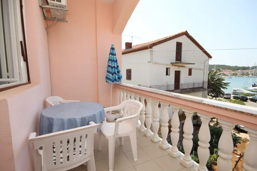 Three bedroom apartment with terrace and sea view Kukljica, Ugljan (A-8318-a) - Image 1
