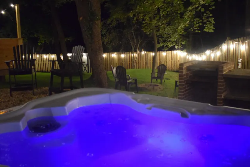 Camp Cresco, Exciting*Hot Tub*Hiking*FirePit - Image 1