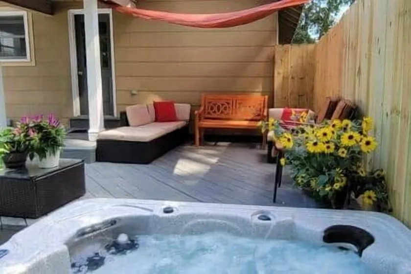 <3 of Royal Oak - Entire 2BR House! - Image 1