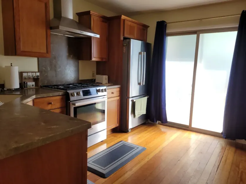 Fenced Yard, Pet Friendly, Cozy Cottage , Great Kitchen, Short Walk to Cal Poly - Image 1