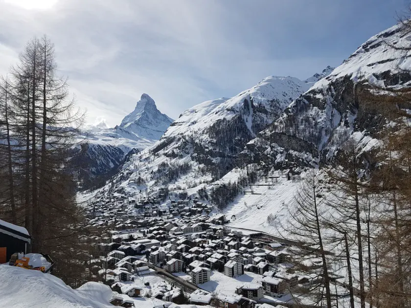 Perfekt placeret til skiløb / boarding og vandreferier i nærheden af ​​Zermatt - Image 1