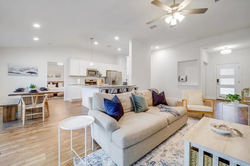Hill Country Retreat - Image 1