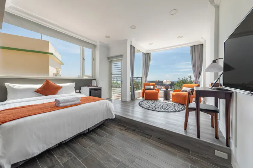 Sunset Mu Style Inn - Image 1