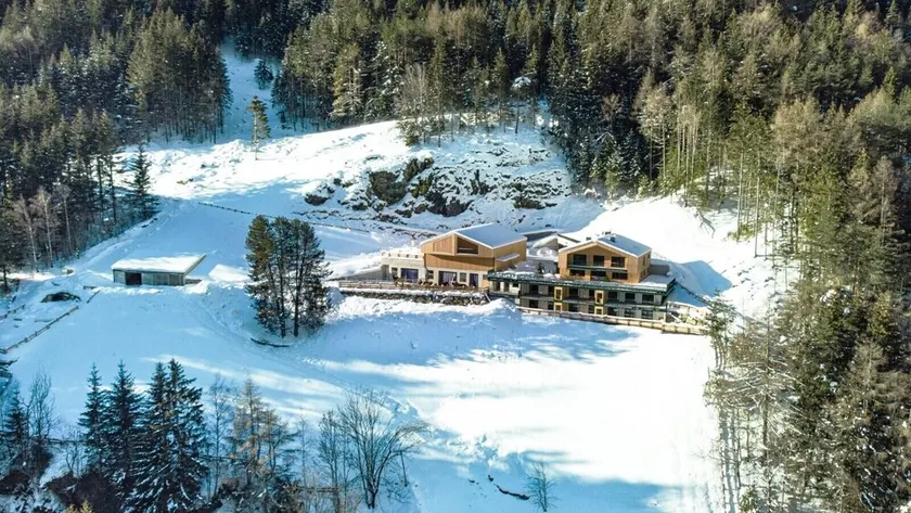Apartment \"Archehof Hochzirm - Anton\" with Mountain View, Sauna & Terrace - Image 1