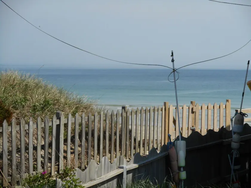 Family Retreat Built Into The Sands Of White Horse Beach, sleeping for 7 - Image 1