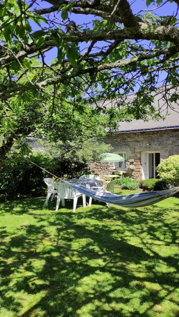 Breton house free parking - Image 1