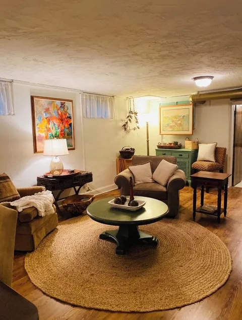 Craftsman Style Brick Cottage 1937 downstairs apartment - Image 1