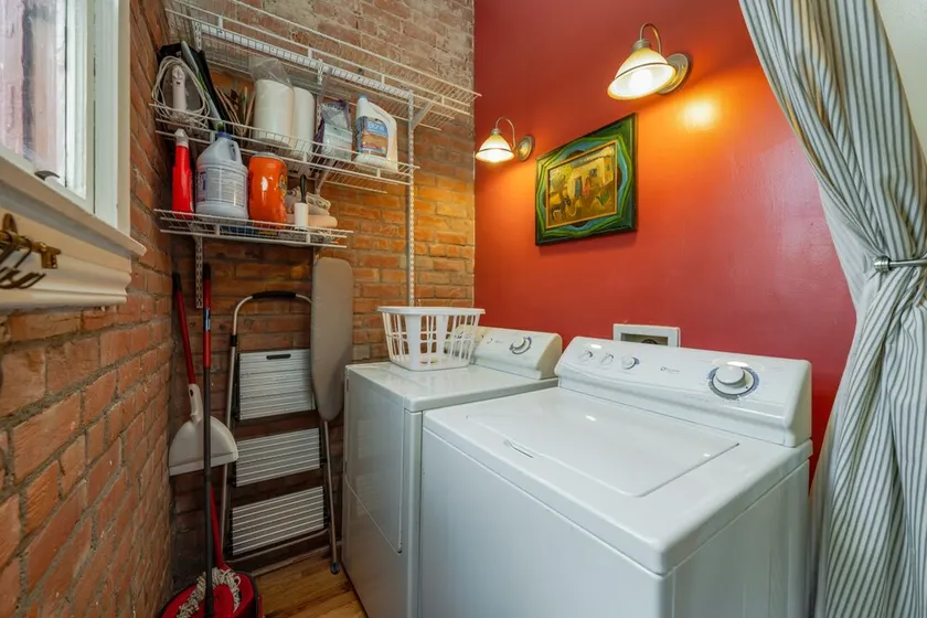 Beautifully furnished historic home with heated pool close to Downtown Tucson. - Image 1