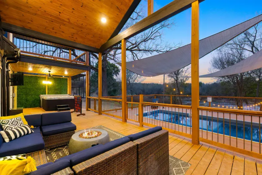 Sleeps 12 | Riverfront Haven with Heated Pool & Kayaks & Fishing - Image 1