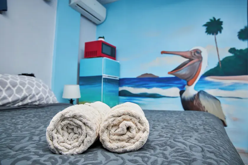Cozy Corner Budget Beach Studio with High-Speed WiFi 500 30 wifi speeds - Image 1