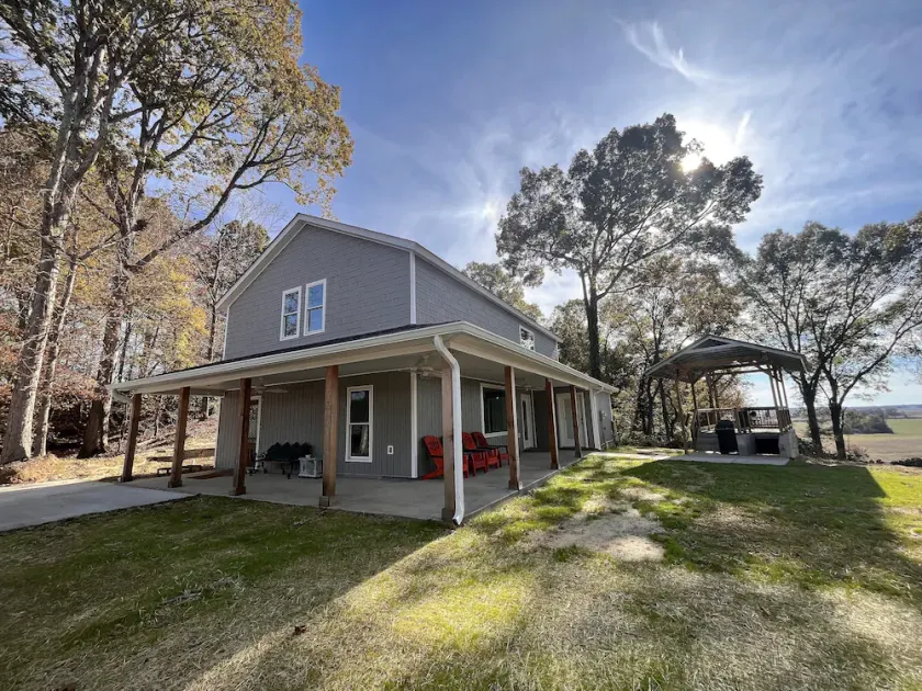 THE COVE!  Two houses in a cul-de-sac! - Image 1