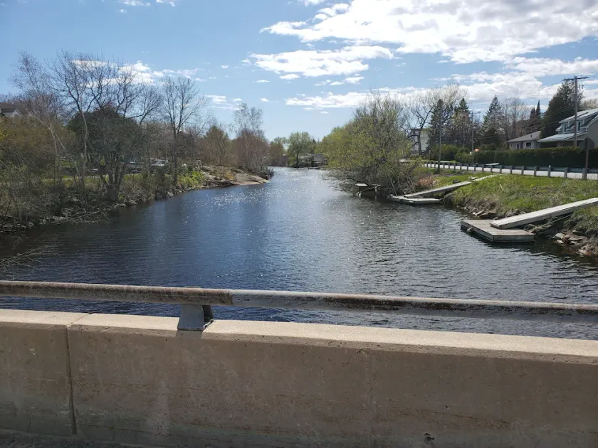 BEAUTIFUL GETAWAY – Enjoy spectacular views of Northern Ontario - Image 1