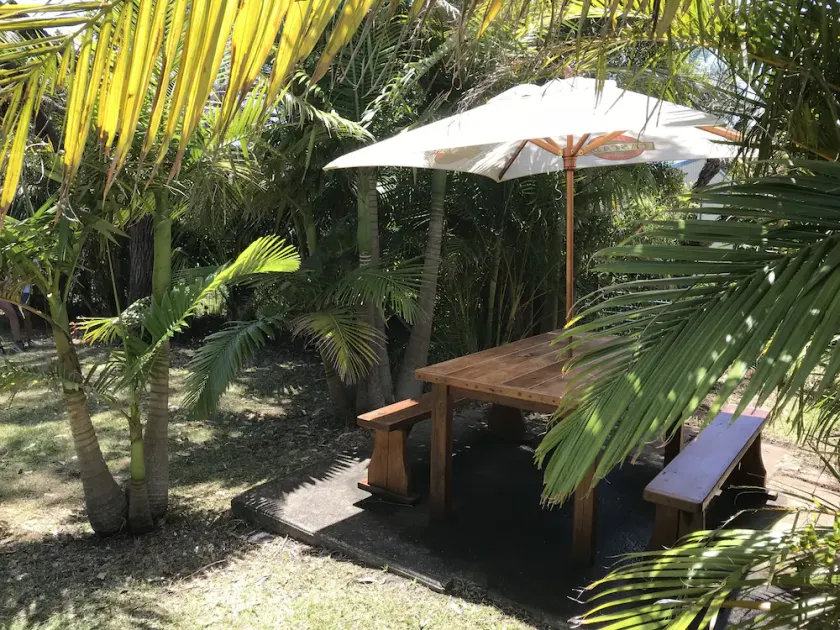 Bull Ray Beach House - Image 1