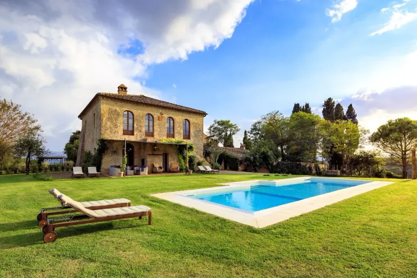 Pool Villa with 4 Bdrs and external Sauna - Image 1