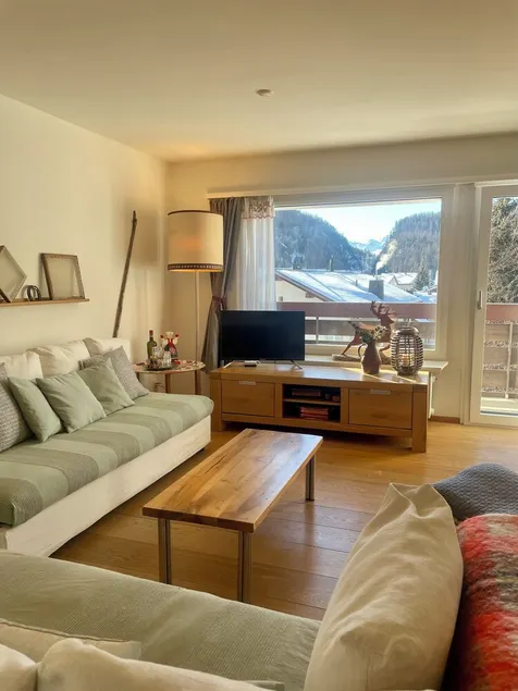 Confortável apartamento bem acabado com vista para o vale - Engadina / Celerina - Image 1