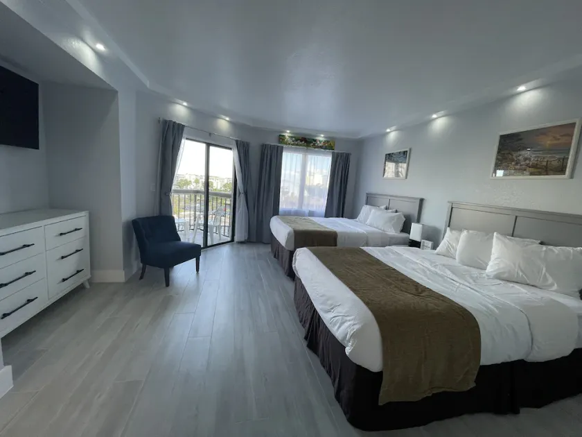 Welcome, to our fully remodeled home studio. - Image 1