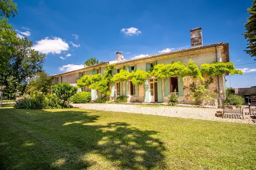 Charming house with large heated swimming pool near Saint-Emilion - Image 1