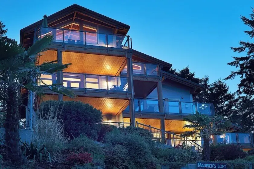 Mariner's Loft - Salt Spring Island - Image 1