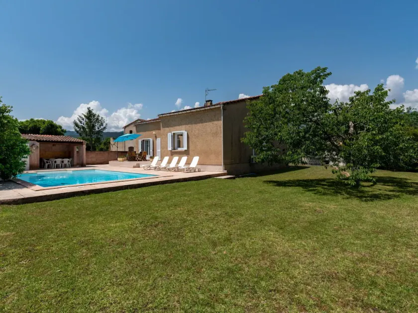Fantastisk privat feriebolig for 6 personer med WIFI, privat pool, klimaanlæg, TV og terrasse - Image 1