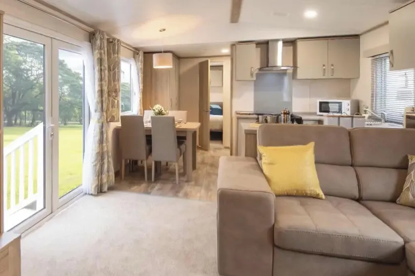 Coopers Beach 3-Bed Caravan Sleeps 8 & Pets Ok - Image 1