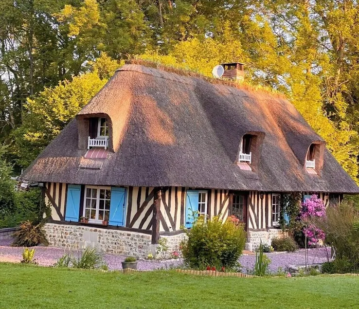 Typical cottage and outbuilding near Honfleur and Deauville  - Image 1