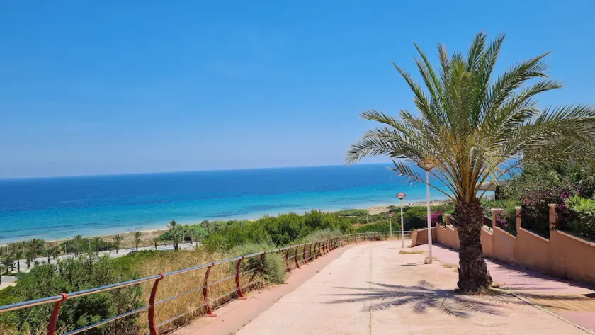 Stor takterrass, grill, free WI-FI, nära stranden och staden Alicante - Image 1
