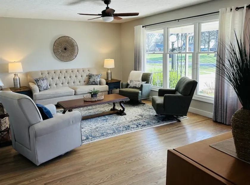 Peaceful Haven ~ 4 BR/3BA, 7 Beds/5 TVs ~ Pet friendly - Image 1