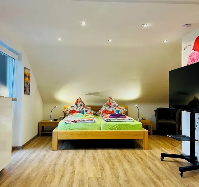 Gemütliche 2-Zimmer WHG mit Balkon /Parkplatz Ost/  Halbinsel Höri /Bodensee - Image 1