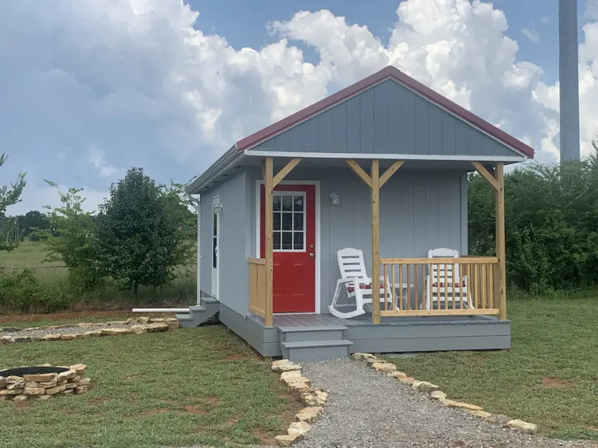 Tiny home! - Image 1