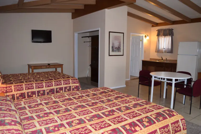 BUTTERFIELD STAGE MOTEL - Image 1