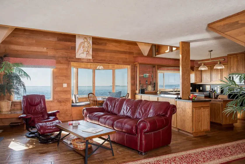Enjoy Astoria, Long Beach, the Columbia River and Pacific Ocean - Image 1