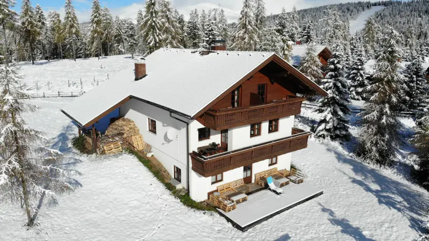 Almhaus directly at the Hochrindl ski area - for families and groups 8-20 people - Image 1