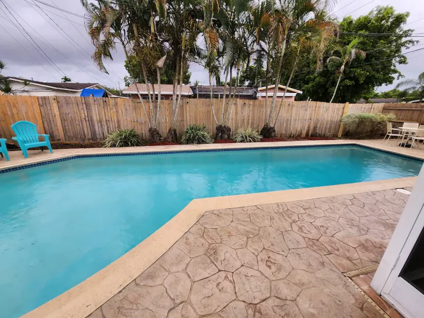 Amazing 5 Bedroom Pool Home - Minimum 28 days Stay Only Great Location! - Image 1