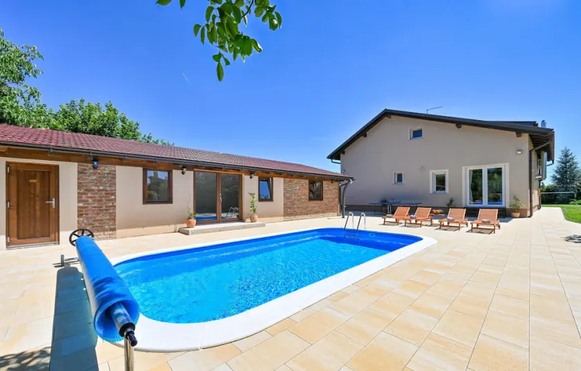 Beautiful home in Bjelovar with sauna - Image 1
