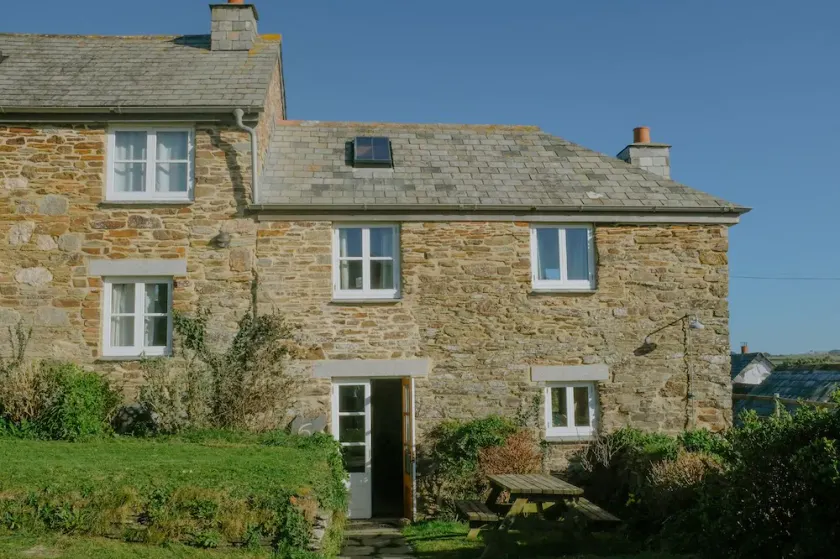 Cosy cottage, peaceful setting 5 mins to beautiful sandy beach & fabulous walks! - Image 1