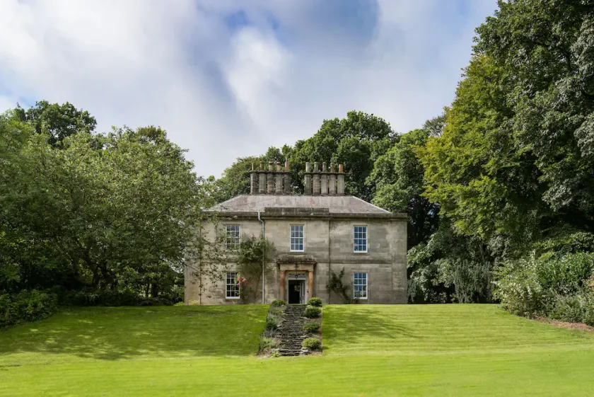 Country House with large garden, ample parking, sleeping 18 people - Image 1