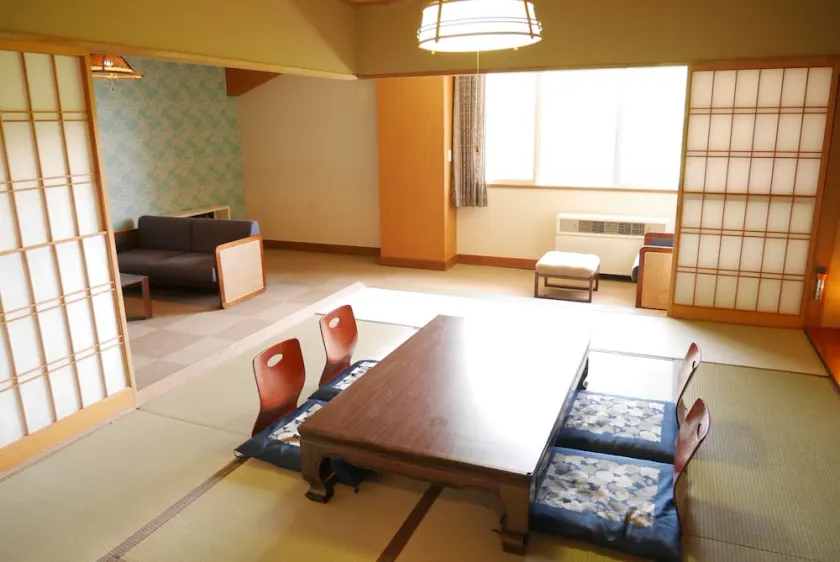 JapaneseStyle Studio Room with Fullsize Kitchen / Kamikawa-gun Hokkaidō - Image 1