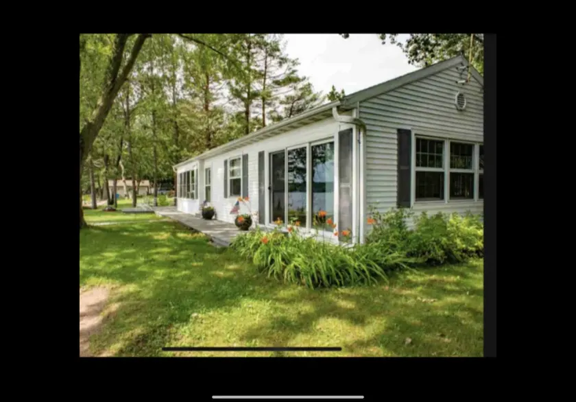Full Rec Lake Cottage - Image 1