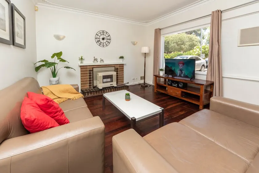 Comfy Lodge Belmont zu einem erschwinglichen Preis - Image 1