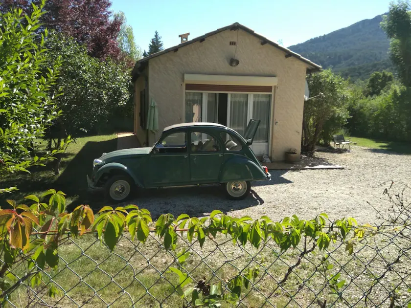 Charmante petite maison a l' entrée des Gorges du Verdon - Image 1