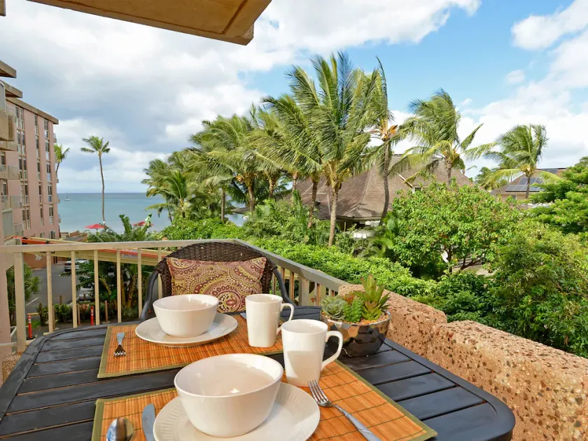 Nani Kai Hale 208- Beachfront 1 bedroom 2 bathroom condo, oceanview - Image 1
