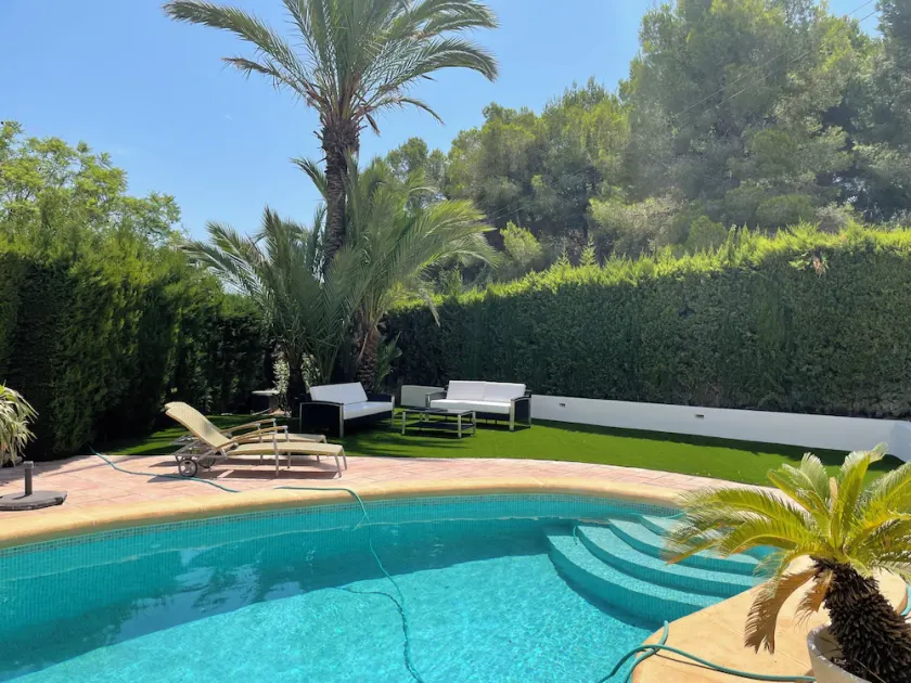Villa på stranden i Moraira, fremragende beliggenhed - Image 1