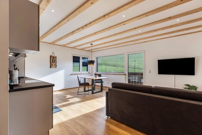 Apartment 'Bergpanorama' with Mountain View, Shared Terrace and Wi-Fi - Image 1