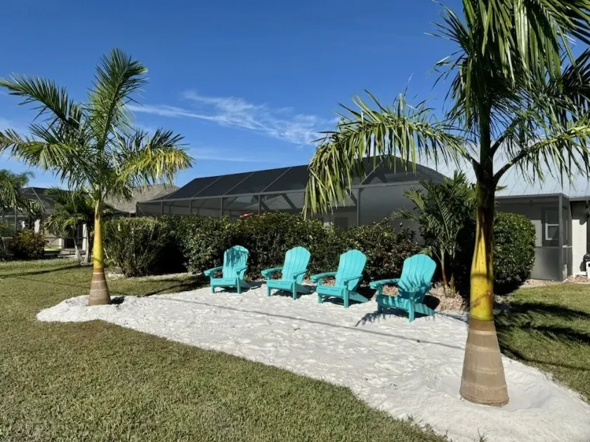 Maîtrise rénovée 3 chambres 2 salles de bain piscine privée Accueil à Punta Gorda FL - Image 1