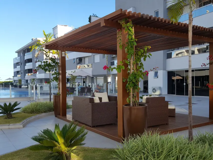 Beautiful apartment in a gated community, 300m from the beach (prime area). - Image 1