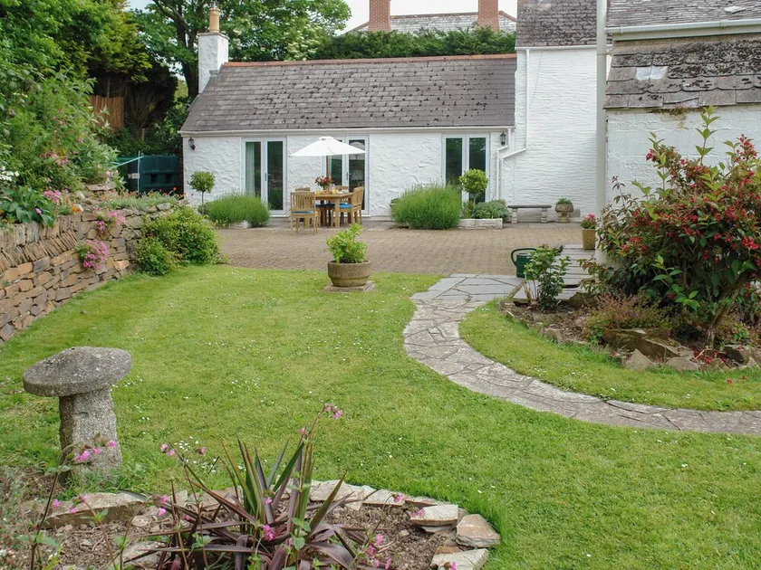 Little Barn Cottage - Image 1