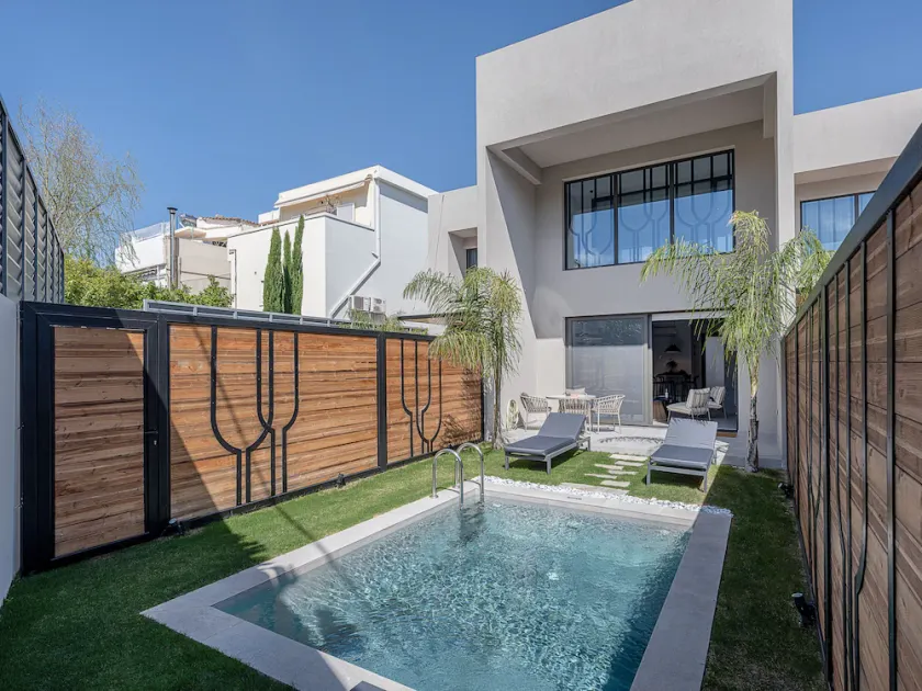 Urban Oasis - Walking distance to the Old Town, the beach and all kind of shops! - Image 1