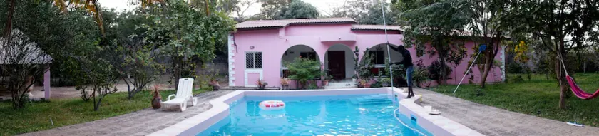 V i l l a A m a r a n t - Garden retreat for group of 6 - Image 1
