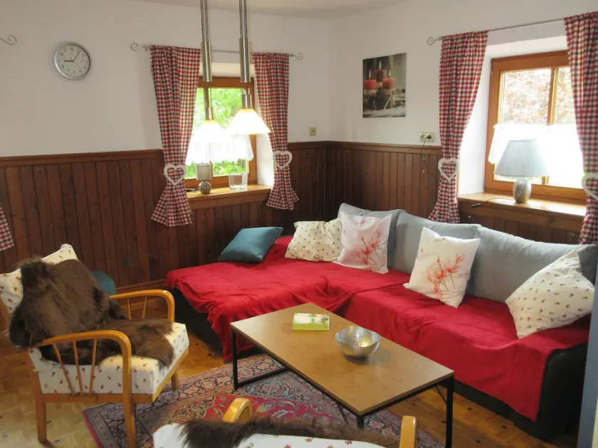 Ferienhaus mit sechs Schlafzimmer für 12 Personen mit Blick auf die Berchtesgadener- u. Chiemgauer Berge - Image 1